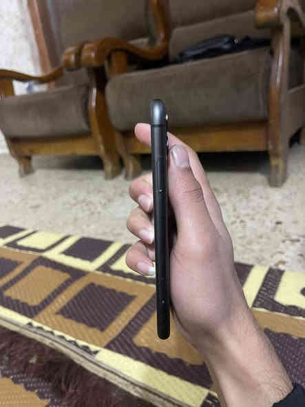 ايفون 11 
نمودج M
ذاكره ١٢٨ بطاريه ١٠٠ جهاز نضيف عله ايدي شاشه بلاد 
مكاني كراده خارج _بغداد الجديده سعره ٢٥٠ 
***********
