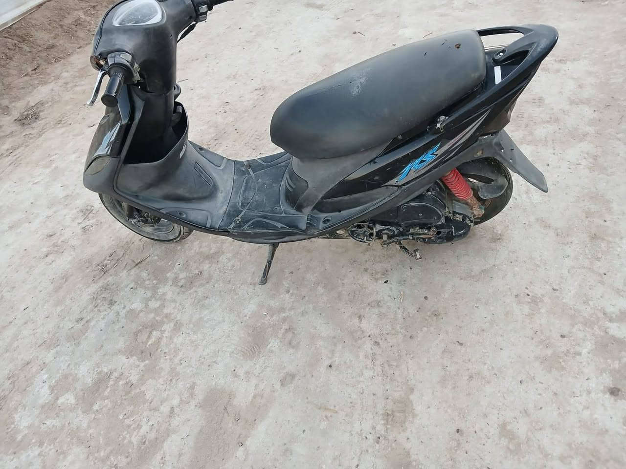 ماكس عدله للبيع : محرك ناعم كهربائيات كلها شغاله نشطه كلجات جدد رياضي بوشه 49 صالنصه fm دبلات جدد مو شراي لا تراسل وتعبني السعر 475 وبيها مجال للشراي ***********
