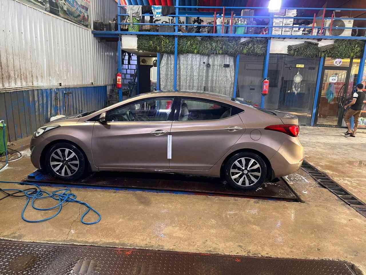 النترا 2015 خليجي
فول 
بصمة - فتحة - شاشة - حساسات - 4 ويالة دسكات -تبريد قطعتين - رقم دولي
بيها صبغ بنيد وجنطة وجاملغ الأيمن صبغ فقط بدون حادث
*********** بغداد, العراق
