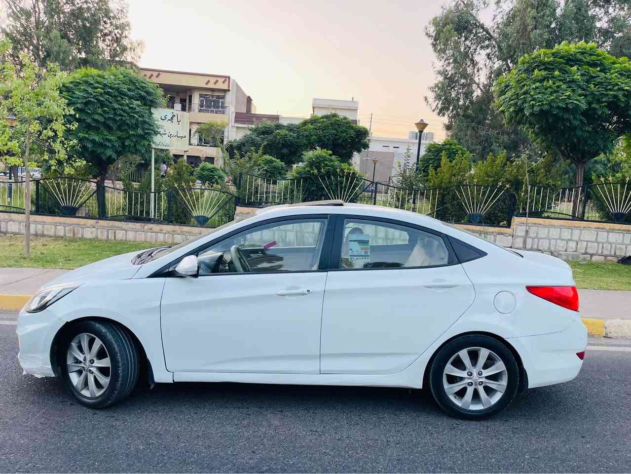 هۆندای ئەکسێنت مۆدیل2011 فول مواسەفات سڵایت تۆماتیک+عادی ناو زەرد سوکان ڤۆلیوم ئیکۆ چوار جام کارەبای ویل کەپ  گێڕو مەکینەو تەبریت بەشەرت سەیارەکە توندو تۆڵەو بێ مسرەفە بۆیاخ پێنج پارچەو سەقفی بۆیاخە بەڵام پشت و پیش کەپس سەیارەکە ناوی جوانە هەیکەلی ڕێکە  نرخی68کەمیک مجال شوین کۆیە
ژم***********وەتساپ و ڤایبەری لەسەرە كويسينجاك, أربيل
