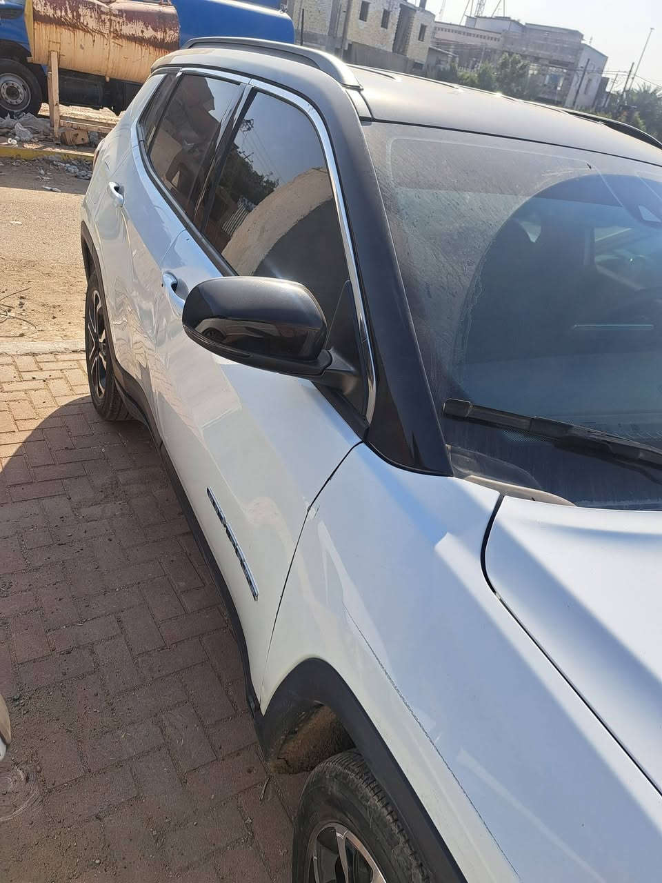 كومباس ٢٣ لمتدد مكينه ٢٠٠٠ تيربو حادث خفيف دعاميه وقليل بالبنيد غير مصلحه ع ضررها ابيع وبدون رقم 
فول مواصفات سعرها ١٤٥ رقمي *********** 
مكان السياره بغداد  غير متواجد ع الفيس
