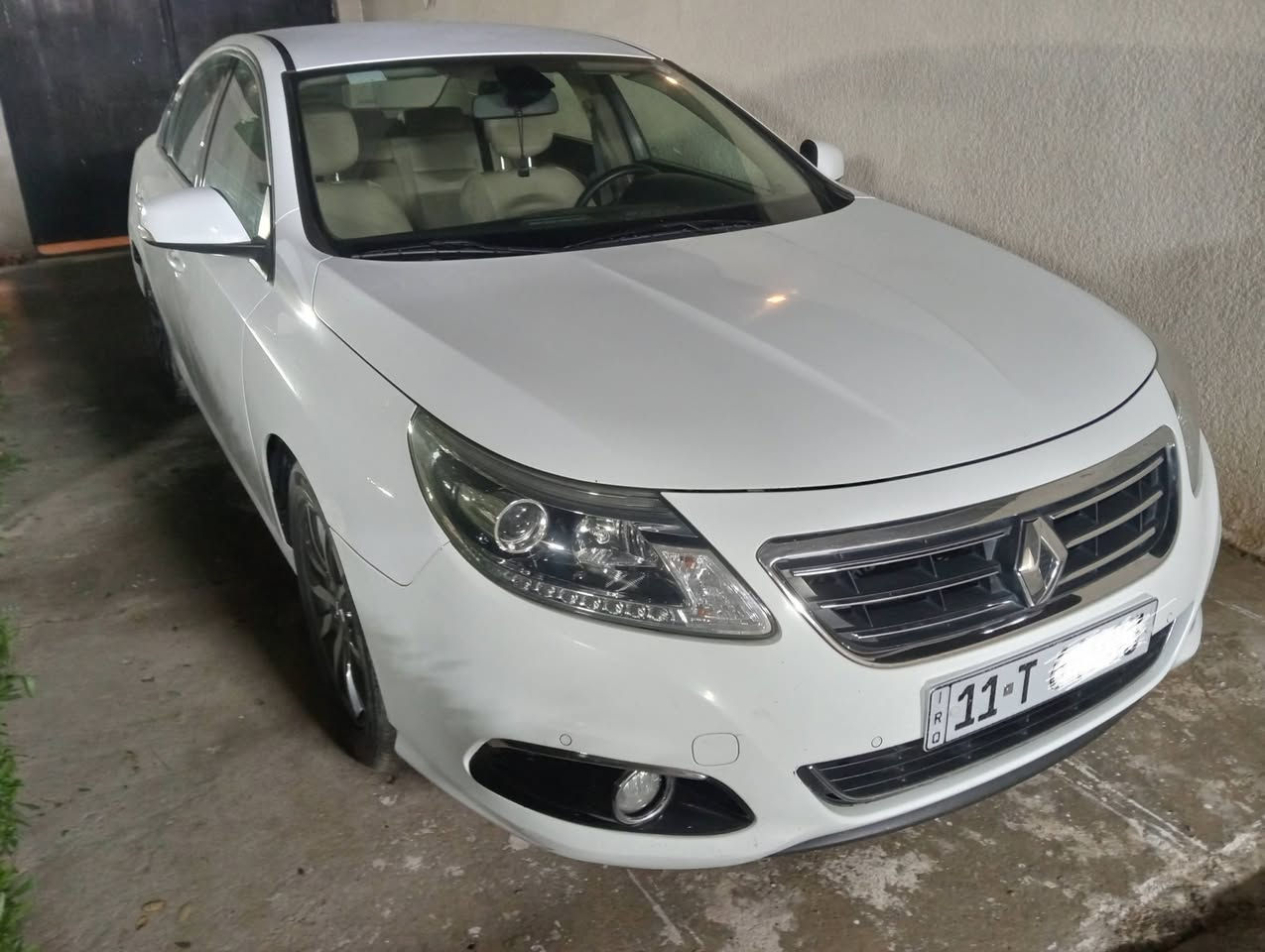 اخوان رينو سافران 2016 رقم بغداد بأسمي
منظومة غاز 
تدفئة تبريد مواصفاته معروفه داخل بيجي  السيارة جاهزه 
السعر 98  وبيه مجال بسيط 
مكان السيارة بغداد 
للاتصال فقط  ⬅️  ***********
للاتصال واتساب ⬅️  ***********
