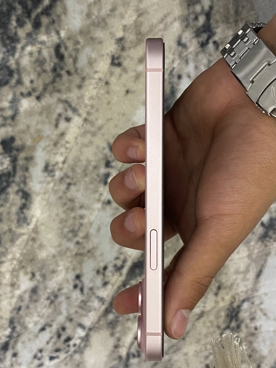 السلام عليكم
متوفر. ايفون 15 عادي
 ذاكره 128 
بطاريه 88 مشحونه 660 
جهاز شرط ما مفتوح مال بيت شخط ما بي نضافه 100 بل 100 
لون مميز 🩷
السعر خاص


**إذا كنت صاحب هذا الإعلان وتريد حذفه لأي سبب، رجاءا أرسل رسالة إلى الدعم الفني**