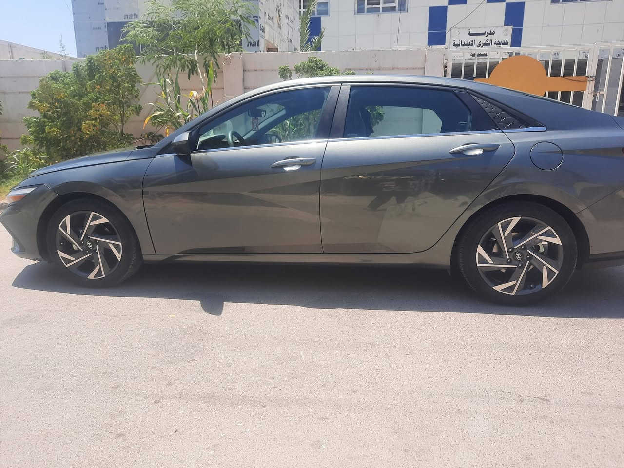 السلام عليكم
السعر 173 وبيها مجال
النترا 2025👉❤️ رقم بغداد بسمي
وارد أمريكي 🚗
حادث بالصور  راجع بارد فقط
بدون دواخل
محرك 2000 دوش
مواصفات ...
فتحة سلايد
بصمه ابواب
بصمه تشغيل
تشغيل عن بعد
كامرا دوارة🖥️
تبريد مناخين منفصل
تدفئة بالكشنات
شاحن واير ليس
رادارات 360 درجه
امامي وجانبي وخلفي
رجاج ستيرن
تحكم ستيرن ٤ جهات
٣ وضعيات قيادة
لد بالدشبول ٣٦٠ لون
مثبت سرعه
قيادة ذاتيه
تحذير عند مغادرة المسار
توقف ذاتي
شاشه
ترحيب
لدنهاري
مانع انزلاق
صور الحادث داخل المنشور
مكان سيارة بغداد 👉👍
شراي يتصل

📞  ***********  يوجد وات ساب
