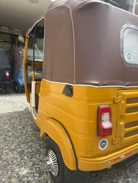 تكتك للبيع مديل 2020 شهر ١١ رقم وسنويه بغداد انكليزي مكينه نضيفه كشره ...