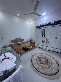 شقة أرضية للإيجار في المنصور – حي المهندسين غرفة نوم + صالة + مطبخ + ح...