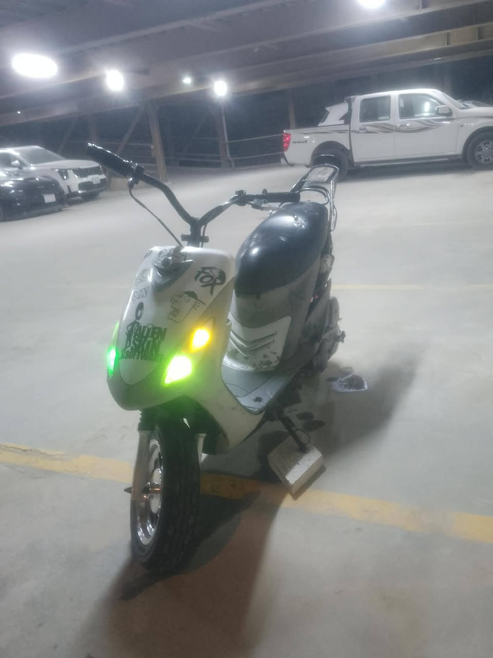 سلام عليكم درجة مزوده 55 نكره سلف درجة جاهزه مال وحدي مستعجل عله بيعته سعر 450وبيه  راعي دراجه ***********
