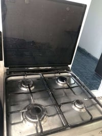 طباخ • نظيف • بناء جاهز