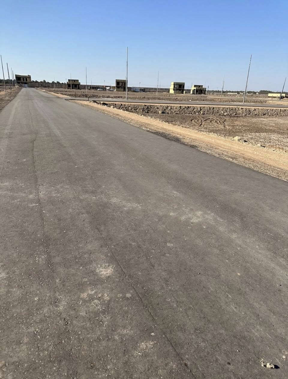 تخفيضات على قطع الأراضي في الوردية
قطع أراضي (طابو زراعي 25) بموقع مميز.

• المساحة: تقسيم 200 متر 
• الشوارع: عريضة تريحك بالحركة.
• الخدمات: كاملة (ماء، كهرباء، تبليط) يعني تبني وتكعد.
📍 العنوان: وردية خارج - مقابل مجمع الاتحاد (مجمع أبو سجاد).
📢 سارع بالحجز لأن السعر صار أنسب من قبل!
للاستفسار وتفاصيل السعر الجديد:
📞 رقم الهاتف: *********** (متوفر واتساب)
