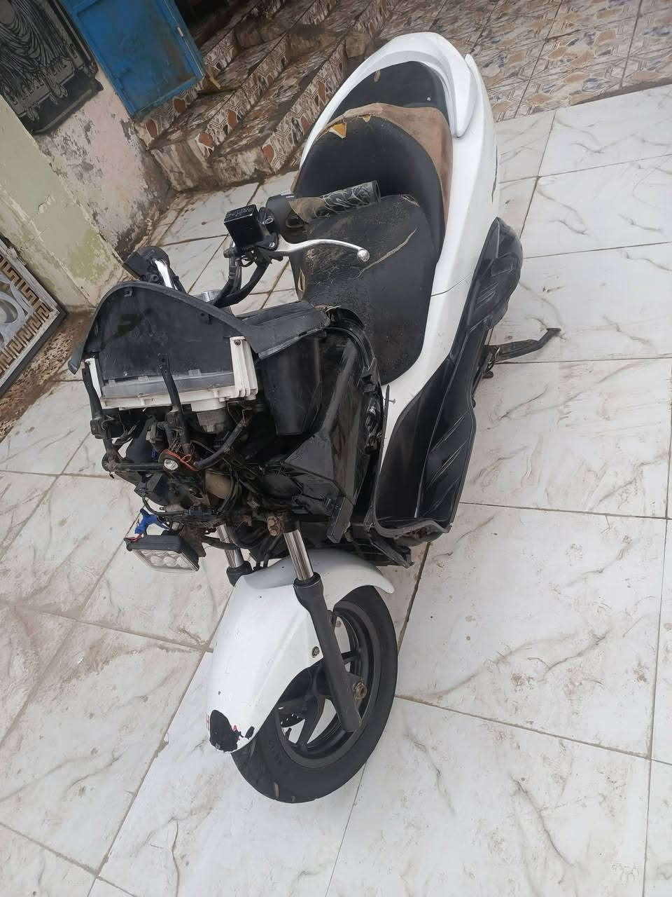 السلام عليكم دراجه فورزه صفر 10اس سفن شغاله ومابيه شي وكيرهه شغال 7نمر واوتماتييك طبيعي ونكره الدراجه عوزهه وجه هاي اكبال عينكم  السعر 600الف عنواني ميسان حي العسكري  راسلني خاص


**إذا كنت صاحب هذا الإعلان وتريد حذفه لأي سبب، رجاءا أرسل رسالة إلى الدعم الفني**