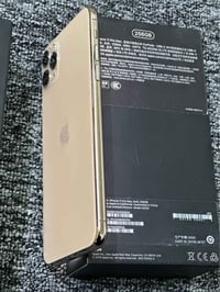 آيفون ١١ برو ماكس • ٢٥٦ • شريحتين