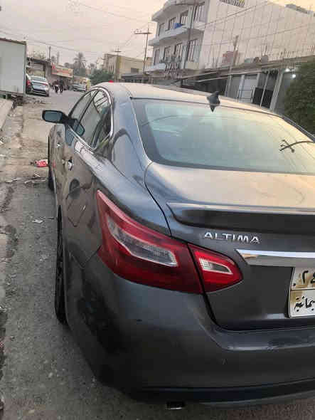 التيما موديل 2017 سيارة نضيف 
مواصفات Sr
سيارة بيها جاملغ خلفي صبغ+ربع جاملغ امامي+ربع صندوك 
سعر 120 و مجال 
رقم تليفون ***********
