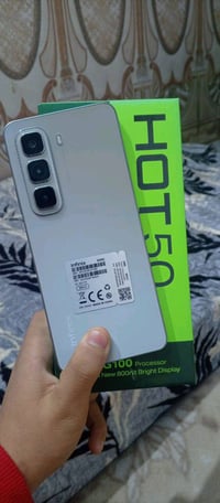 هاتف Infinix Hot 50 جديد، غير مستخدم. يتميز معالج G100 وشاشة ساطعة 800...