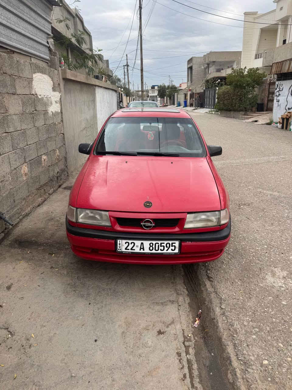 فيكترا للبيع موديل ١٩٩٠  حجم ١٦ رقم اربيل سيارة جاهز محرك گير بشرط هزة رقم جديد سنوية سنة مطلوب تايرات جديد مواصفات استيرن باور سلايد قفل مركزي سيارة نظيف بس ضربة داخل صندوق بي سعر ٣٥$ كركوك (***********)(***********) كركوك, العراق
