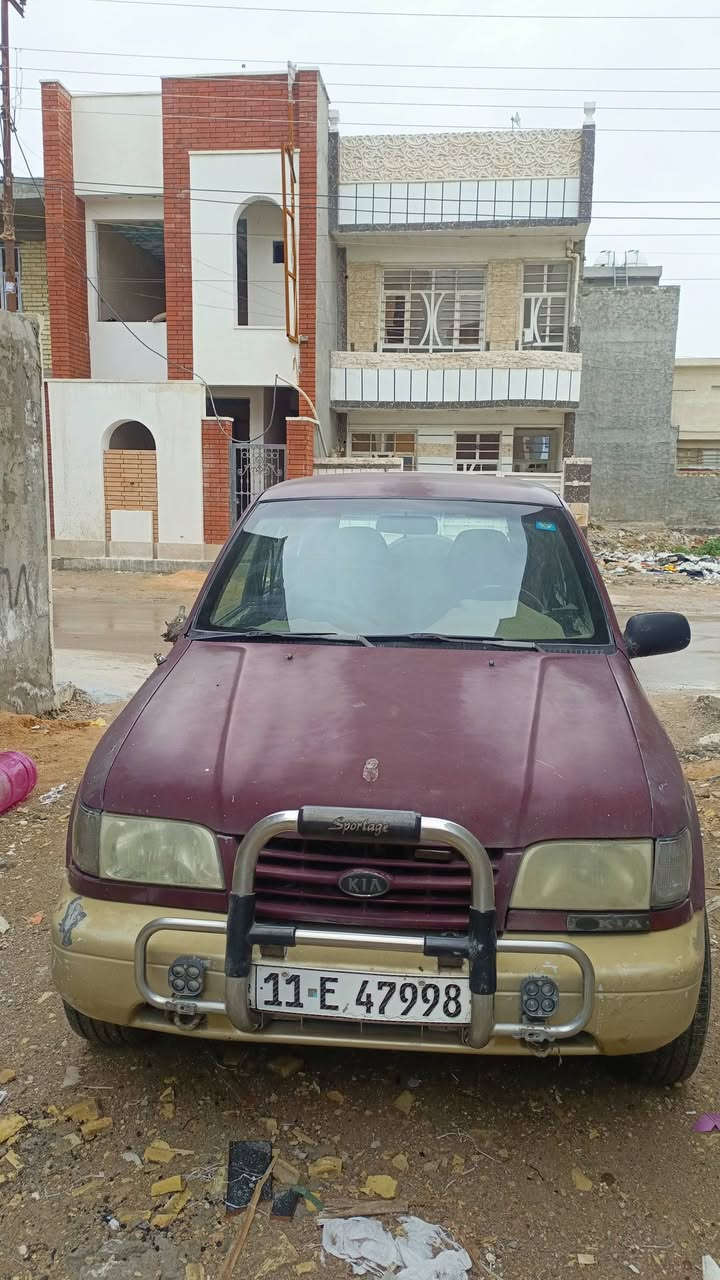 مرخصت الادمن سبورتج كيا 1993بيها نواقص كير ومحرك مكفول مكان بغداد الدوره سعر 33وبيها مجال بسيط 
***********
