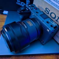 Sony fx30 crop frame [ يجي وياها سيت 3 عدسات برايم sirui  23 33 50 ملم...