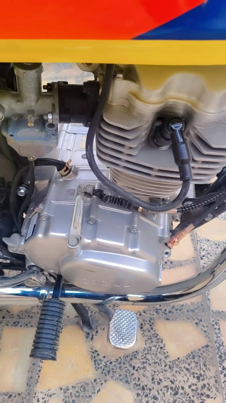 السلام عليكم دراجه اربعه كير شاصي 15 وغراض 26 احمد شهاب   أوراق أصولي كربلاء حي العامل  800وبيه مجال   ***********
