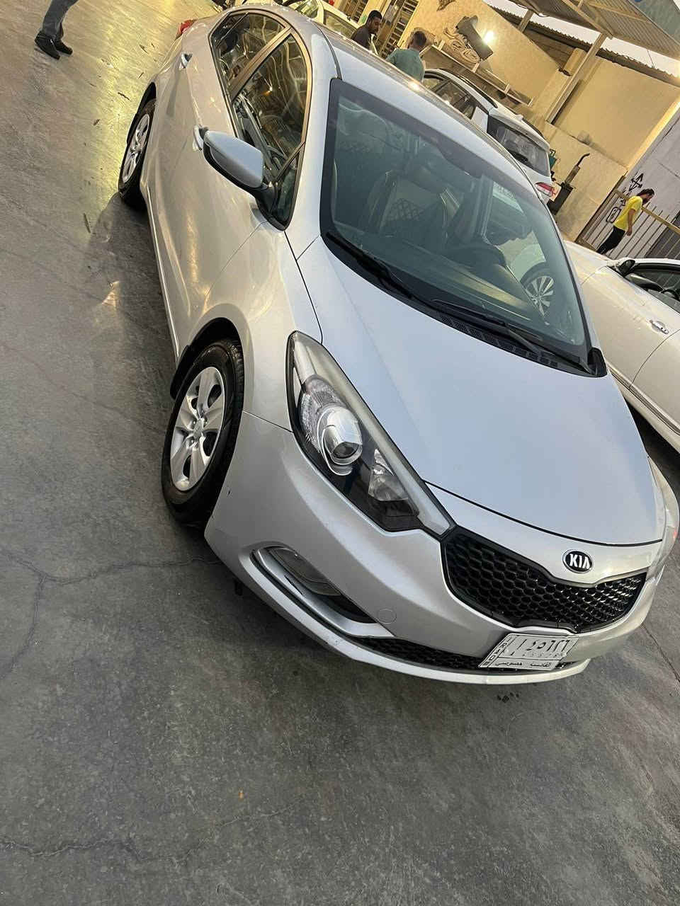 KIA CERATO 
كيا سيراتو خليجي (كفالة ) بدون تبديل او صبغ 
محرك 1600 لون سلفر مكان السياره الديوانية للاستفسار *********** ديوانية, القادسية
