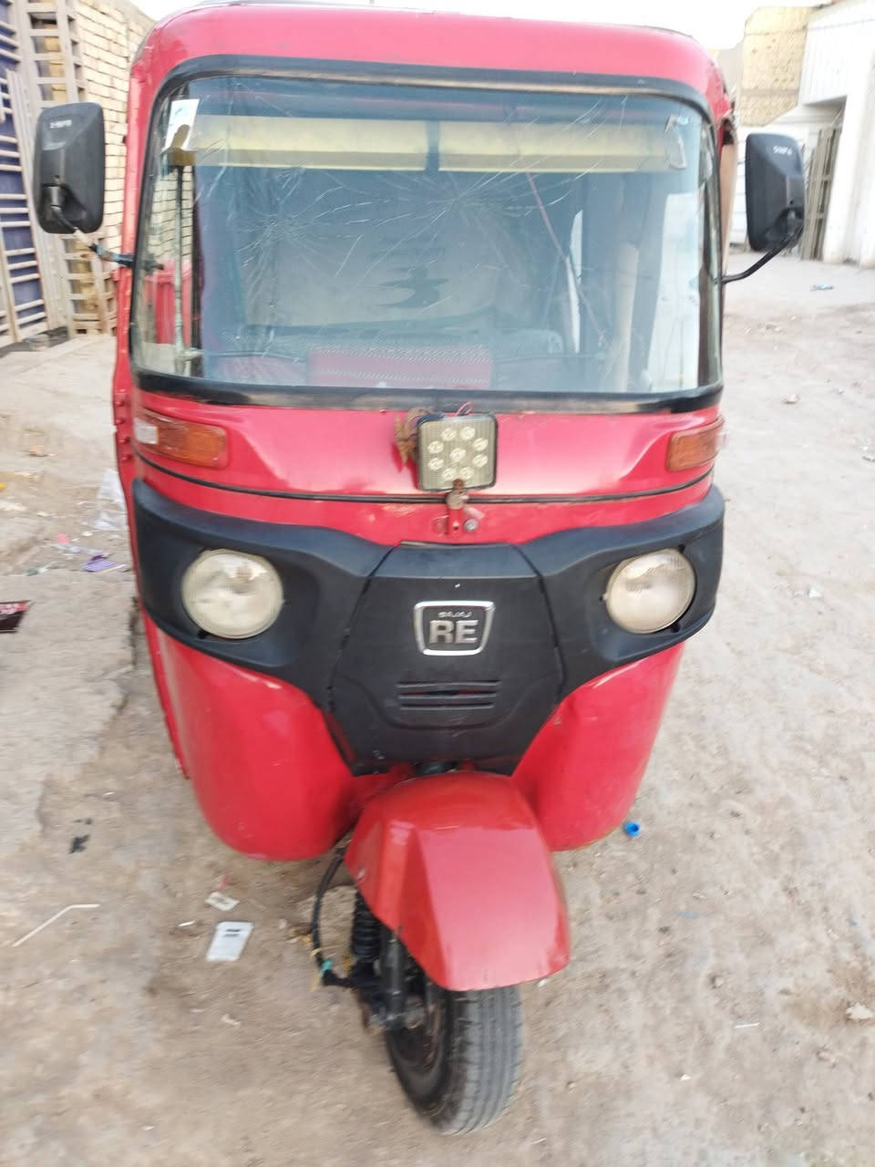 موديل 17 اوراق بصره تكتك جاهزه  ما ناقصه شي فقط السعر 2700.   الرقم ***********
