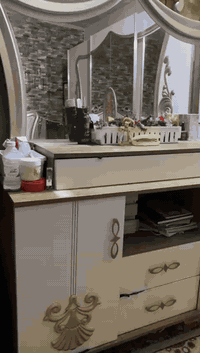 غرفه تركيه ظخمه ٧ قطع كنتور ٣ متر  السعر ٣٥٠ وبيهه مجال بغداد مدينه الصدر هاتف ***********
