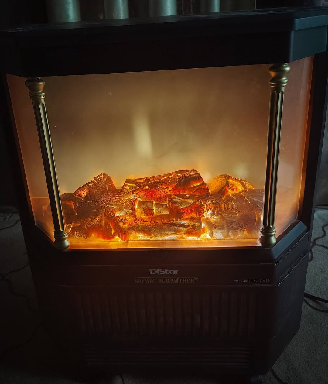 صوبه كهربائيه ٣ شمعات وفان ومنضر استخدام جدآ قليل السعر ٤٥ وقنينه صغيره عراقيه السعر ٢٥. للإستفسار الاتصال على الرقم *********** او *********** او وات ساب
