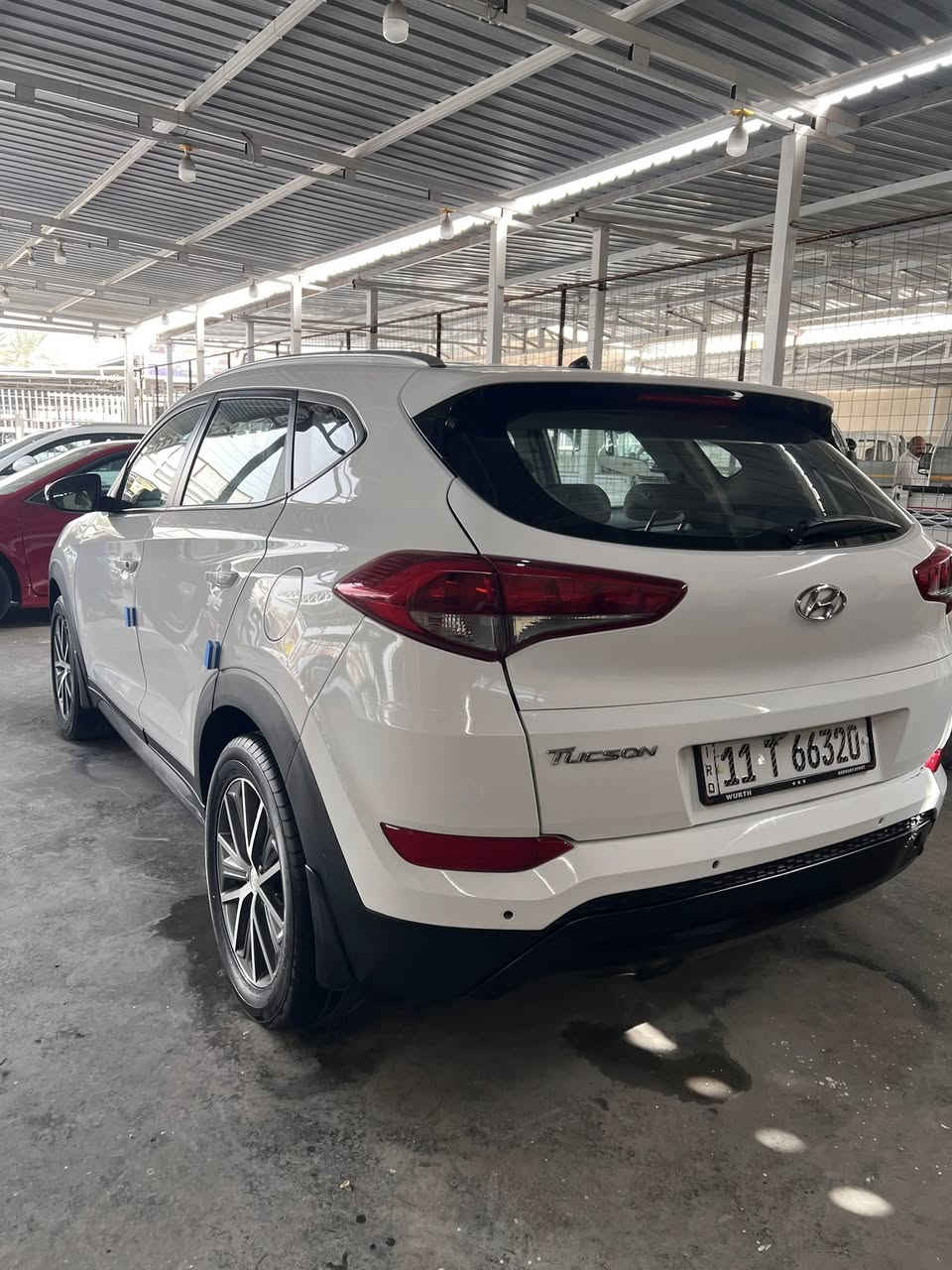 توسان 2016 خليجي رقم بغداد بسمي مكفوله كفاله عامه ماشيه 100 كير محرك حداديه تبريد كله جديد ع شركه 
السعر 165 مكاني بغداد اليوسفيه ناحيه الرشيد
للاستفسار *********** متوفر واتساب
