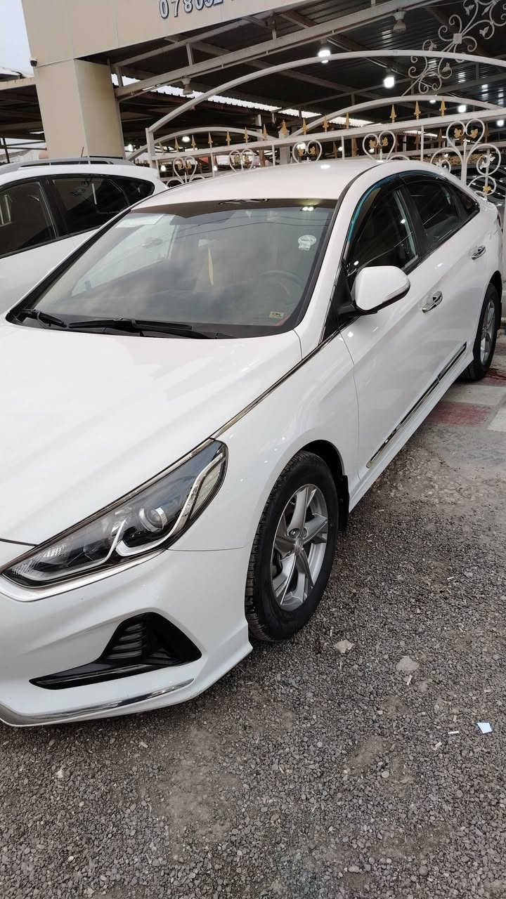 سوناتا 2018 خليجي
مكفولة كفالة عامة من كلشي وسونارها مرافق بصور
#السعرررررررررررررررر
168$سوناررررر بل صور وبلاش هاي سياره #مكاني حله مركز مدينة 
المواصفات
مكينة 2400 دوش برغي ممفتوح بي
عداده مملعوب بيدك جرص على 120
ثلاث وضعيات قياده
کشن كهرباء
تحكم مرايه كهرباء
تبريد قطعتين
مري شفط + اشاره بلمري
تحكم ستيرن جهتين
لایت زینون
لد نهاري
كامره خلفيه + حساس خلفي
ويل كروم حجم 17 + تخم تایر جدید
دبل اكزوز
شباك نيكل
ترایش نیکل
حساس اطار
ارضيه جلد
سبير منازل
رقم اربيل  تحويل ثاني يوم 
سيارة جديدة جدا جدا بحاله الوكاله بلعافيه ع
الياخذها

الاتصال او الاستفسار او واتساب عن السيارة  هيونداي سوناتا  رقم

 ***********
