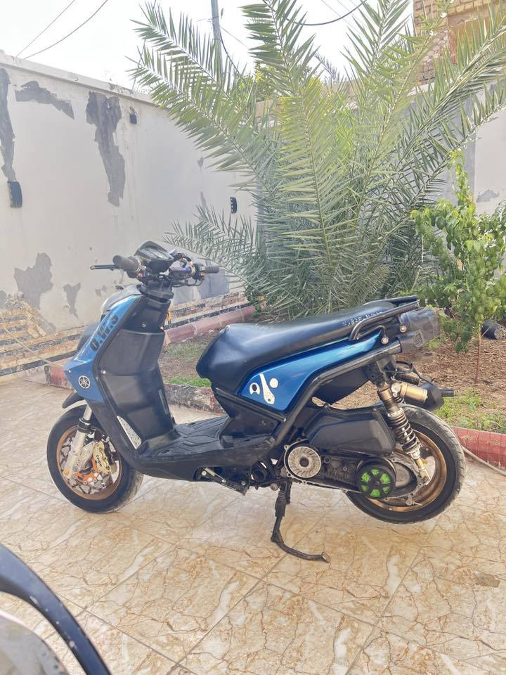 رايح لزياره ومستعجل على بيعته ب٨٠٠وبيه مجال مفتوحه الدراجه فقط زنجيل مكطوع كلشي بلادي بيه شراي  هذا رقمي 
***********
