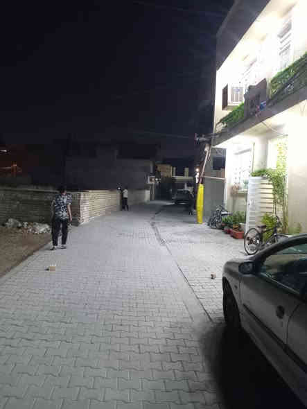 بسم الله الرحمن الرحيم... للبيع مشتمل طابقين سند٢٥ عرض الشارع ٦امتار مكاني الكريعات.  يصلح استثمار.   يتأجر ب ٤٠٠ اي استفسار على رقم ***********
