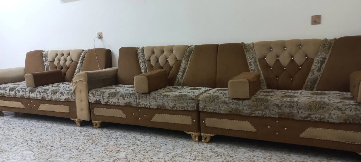 السلام وعليكم تخم للبيع حطاطة مو سوكي السعر( ٣٠٠ ألف وبيه مجال)العنوان الفلوجة حي الامين قرب اسواق بسكولاتة ١ (***********)(***********)
