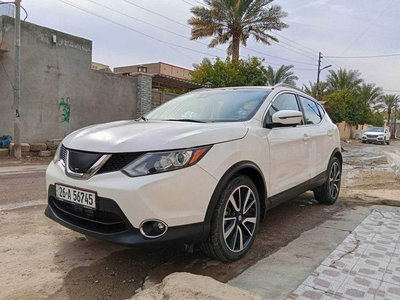 السلام عليكم 
متاح نيسان روج سبورت 
موديل ٢٠١٧
السياره فول الفول ١/١
ماشي ٨٥ ميل 
السيارة مكفوله عدا شبر صبغ بالباب الخلف السكن
سياره جاهزه وكامله مكمله كير محرك صدر تاير كله شرط 
السعر ١٦٠ وبيها مجال 
هاتف *********** تكريت, صلاح الدين
