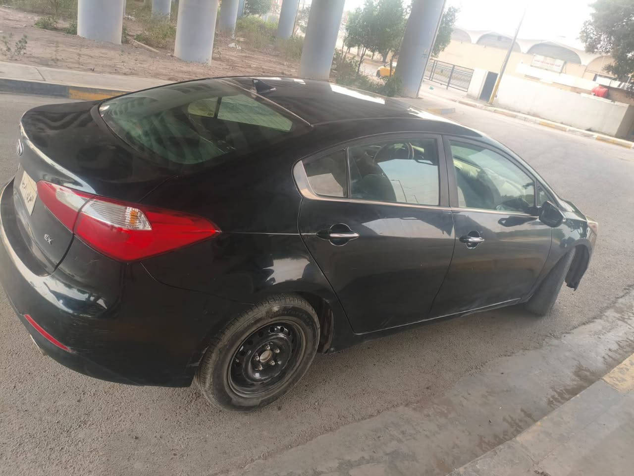 السلام عليكم كيا فورتي للبيع فقط موديل 2015 وارد كندي حادث جاملخ وباب بلا دواخل مكينة 2000 ج تي شاشة كامرة حساس خلفي تخم تاير جديد تبريد قطعتين كير مكينة وصدر مكفولات فتحة سقف مري ترحيب أو شفط تحكم استيرن جهتين نظام يكو اقتصادي كاعية جلد مقاعد تتفئة
للاستفسار على رقم *********** مكاني بغداد الدباش أو حرية
