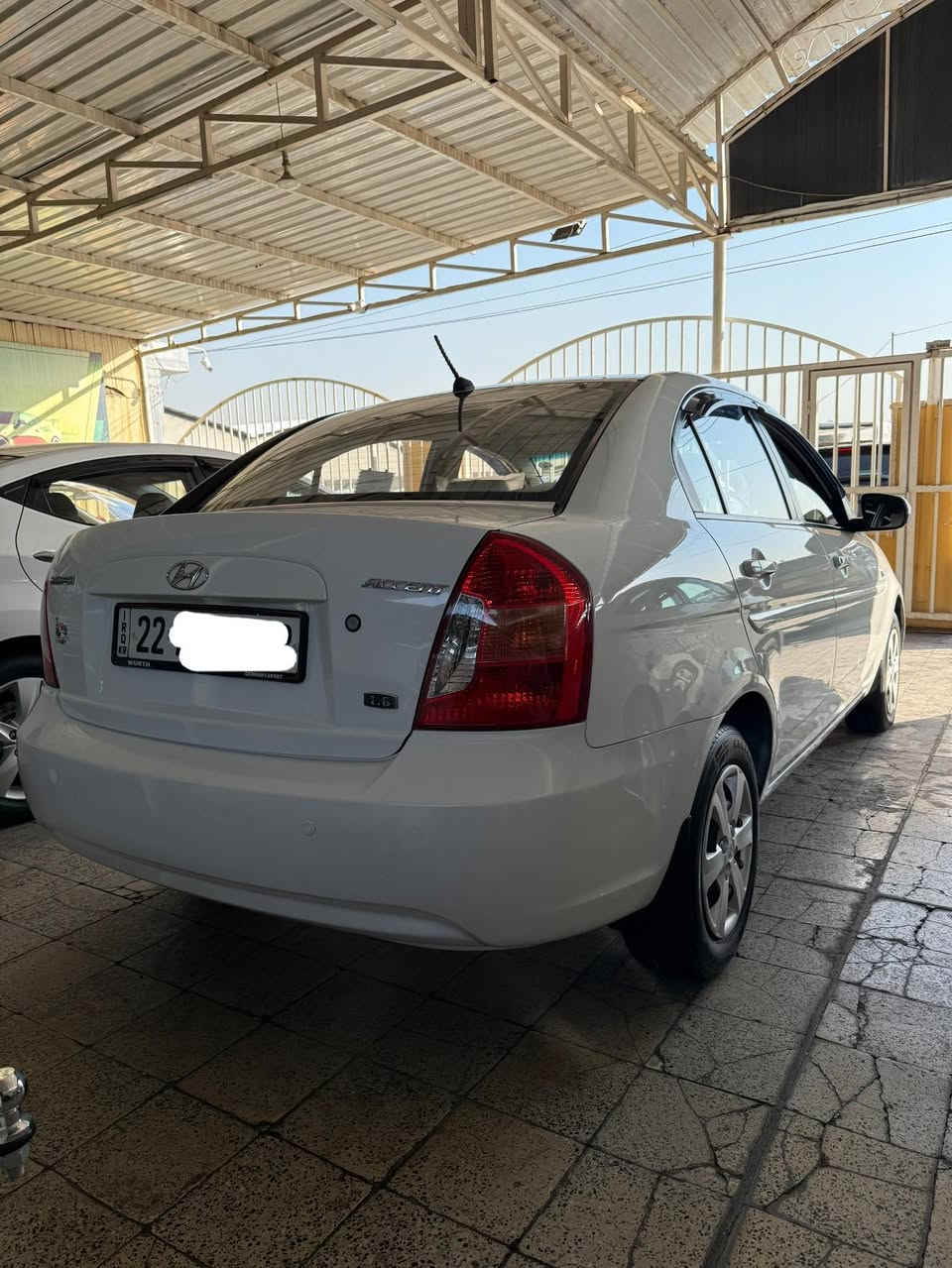 سلام عليكم
هونداي اكسنت 
موديل 2010
محرك 16 اصلي 
رقم أربيل 
رقم سنويه هزه كلو جديد
بدون صبغ 
كير توماتيك
أربع جامات كهرب 
اشاير بلمري 
مكان السياره موصل  📍
معرض ألوان📍
السعر والاستفسار على رقم 
***********
***********
