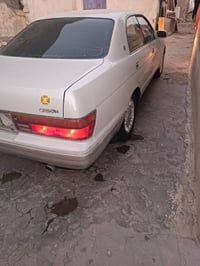 سيارة بطة • تويوتا كراون بطة • سيارة موديل 1995 • كراون 95 • سيارة بصر...