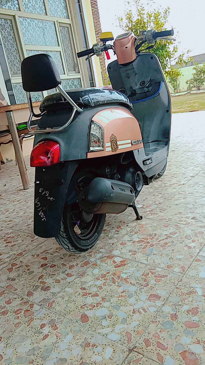 السلام عليكم دراجه بوليس للبيع الموديل 2008الدراجه مكفوله كفاله عامه من كل شي المكان بابل محاويل  قرب بنانزين خانه هذ رقمي ***********
