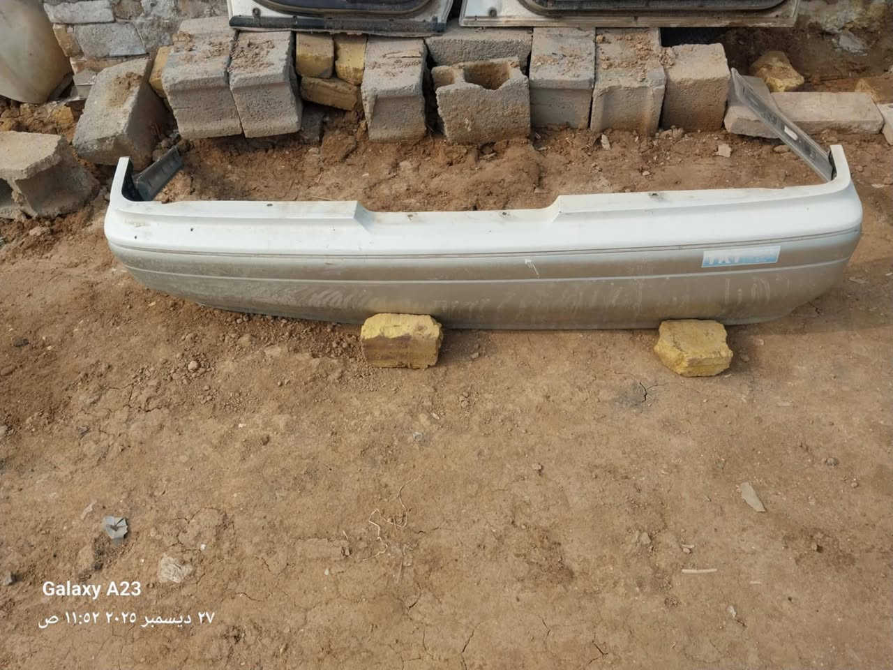 سلام عليكم اخوان نص فره راس
 الثور محزم حلو ونضيف
  4بيبان
 2بيهن ضربه جهت اليسره تعبانات
2 اليمنه بلاديات  مقفلات بطاين وجام وقفاله حتى مرايات جانبيات جدد 
   وجاملق ايمن
 ودعاميه خلفيه بلاديات لاصبغ ولا ضربه  قيم واخذ 
مكاني ذي قار  النصر ***********
