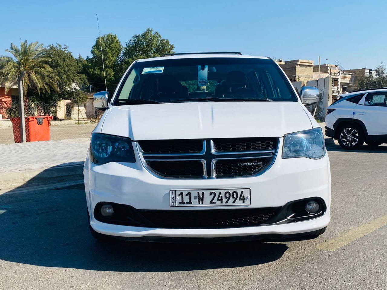 السلام عليكم دوج كرفان للبيع موديل 2015رقم  بغداد    فول مواصفات ترحيب أبواب كهرباء كشن كهرباء حادثها بامريكا الجاملغ الأمامي  والبنيد فقط باقي السياره كفاله كير مكينه حداديه كهربائيات كلها جديده طخم تاير جديد يعني السياره جاهزه من كلشي السعر ١٤٨ وبيها مجال  العنوان بغداد  الاستفسار ***********ملاحضه انه مكلف بل نشر
