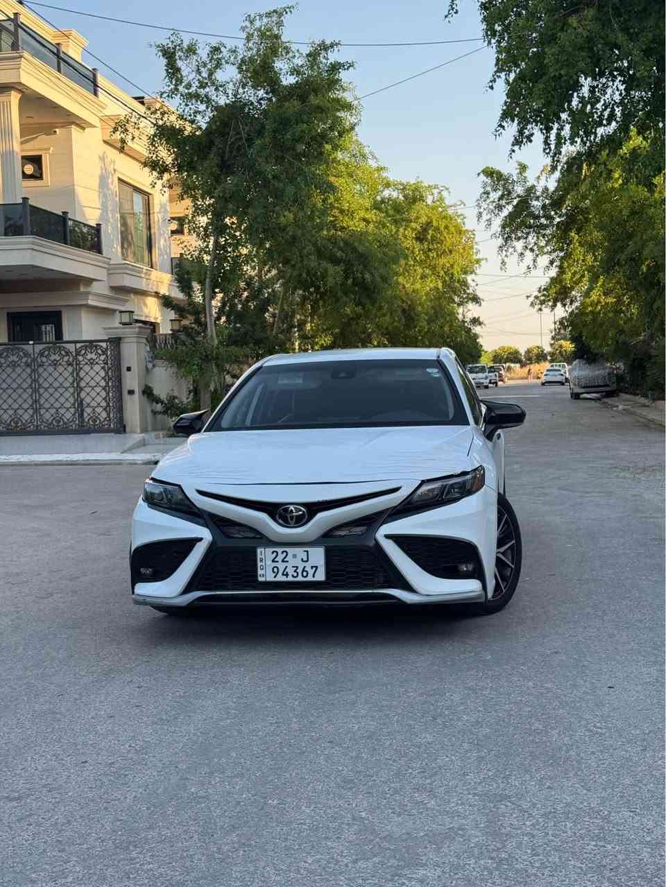TOYOTA CAMERY کامیری 2023 SE 
نمونە لە جوانی ماشاللە مواسەفاتی SE دیارە چۆنە 
ئەم سەیارە تەنها دوو پارچە بۆیاغی هەیە کەمێک لای سەکنی گرتوە .. سۆنەر و ژمارەی لاشەم داناوە 
تەنها ئێرباگ سوکانی سیستەمە باقی هەمووی سەلامەتە 
نرخی 180$ مجالیکی کەم 
مۆبایل *********** أربيل, العراق
