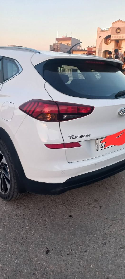 سلام عليكم هونداي تكسن موديل ٢٠٢٠ ماشيه ٩١ كوري مكينه مامفتوحه ضررها بس مكانتين بارد مكد شبر بدون صبغ السياره فول بدون بانوراما مكان السياره بل موصل رقم أربيل دولي سعر ١٩٧ بيهه مجال قليل رقم تلفون كورك *********** اسيا ***********
