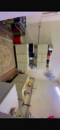 شقه طابق للبيع  ثاني ركن وجه العماره رقم  العماره12 مساحه 102 م غرفتين...