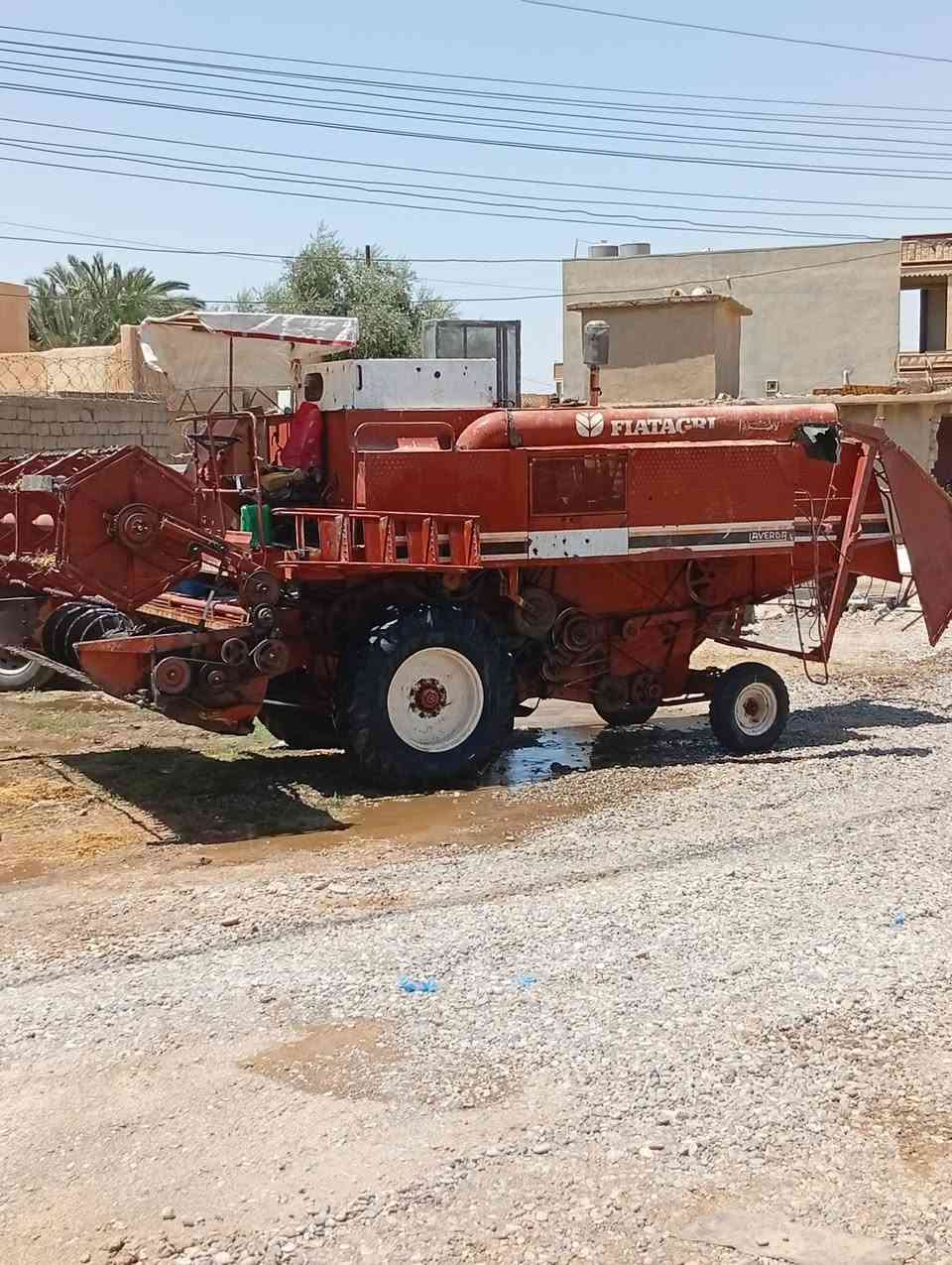 دراسه لافيردا موديل 85جاهزه من كل شي طخم تاير جديد محرك جديد مابيه لحيم بلام شركه من تشتغل خرسه العنوان الشرقاط الساحل اليسر السعر 8 مليون ***********
