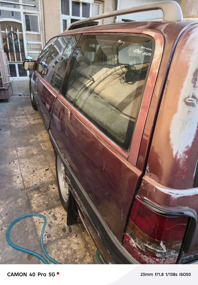 السلام عليكم ورحمه الله وبركاته من رخصه صاحب الكروب المحترم اوبل اوميكا موديل 93 رقم بغداد دولي 
محرك 2000 كير عادي 
صدر جديد امامي والخلفي
تحويل مباشر سنوية الى 2030 
السيارة جاهزه ما بيها اي نقص شغل واطلع وين ما تريد ماتصرف عليه الف
السعر 35
العنوان بغداد البياع الرافدين 
رقم تلفون ***********
