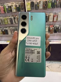 تكنو كامون 40 برو  ذاكره 256 رام 12 نضافه 100%  كامل ملحقات  للبيع ولل...