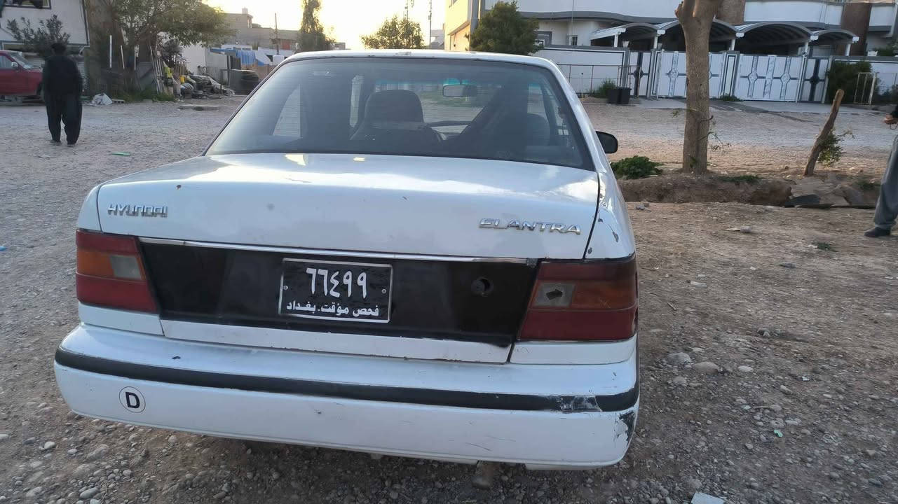 هۆندا مۆدێل 1993 ئارم پلاستیک سلێمانی بەشەرت هەموو شتێک سعری  13 گەلا 
شوێن کەلار /رزگاری 
ژمارەی خاوەنی 
0772 852 5664 كالار, السليمانية
