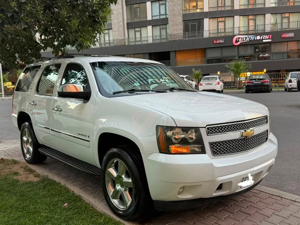 السلام عليكم شفرليت تاهو موديل 2013
رقم اربيل الجديد ماشيه 129KMحقيقي
كفاله  ضربه وصبغ وتبديل وبارد وشخط
سياره جديده ع وضع الشركه 
موصفات LTZ فول واحد ع واحد
العنوان البصره
السعر 275
رقم الموبايل ***********
