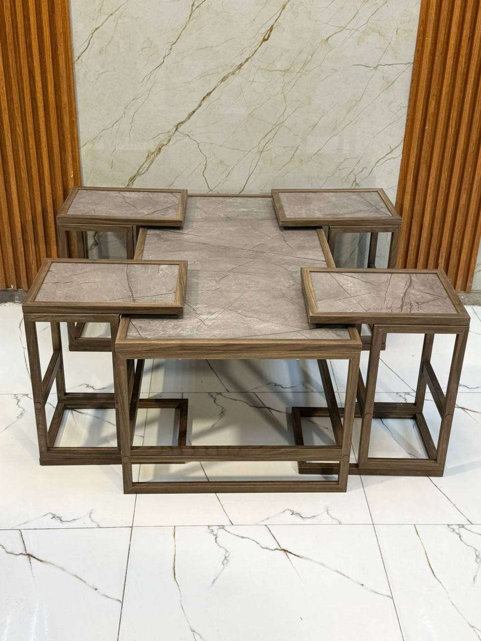 سيت طبلة 1+4 
اختار طبلات بيتك بذوق راقٍ
لأن التفاصيل الصغيرة تصنع الجمال.
للحجز والاستفسار يمكنك مراسلة الصفحة ✨ 
توجد خدمة توصيل كافة محافظات العراق 🚛


**إذا كنت صاحب هذا الإعلان وتريد حذفه لأي سبب، رجاءا أرسل رسالة إلى الدعم الفني**