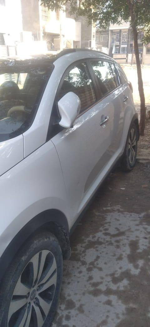 سبورتج ٢٠١١ بدون صبغ فقط طخه مصلحه عالبارد *********** ابو دشير السعر١٤٠ وبيهه مجال
