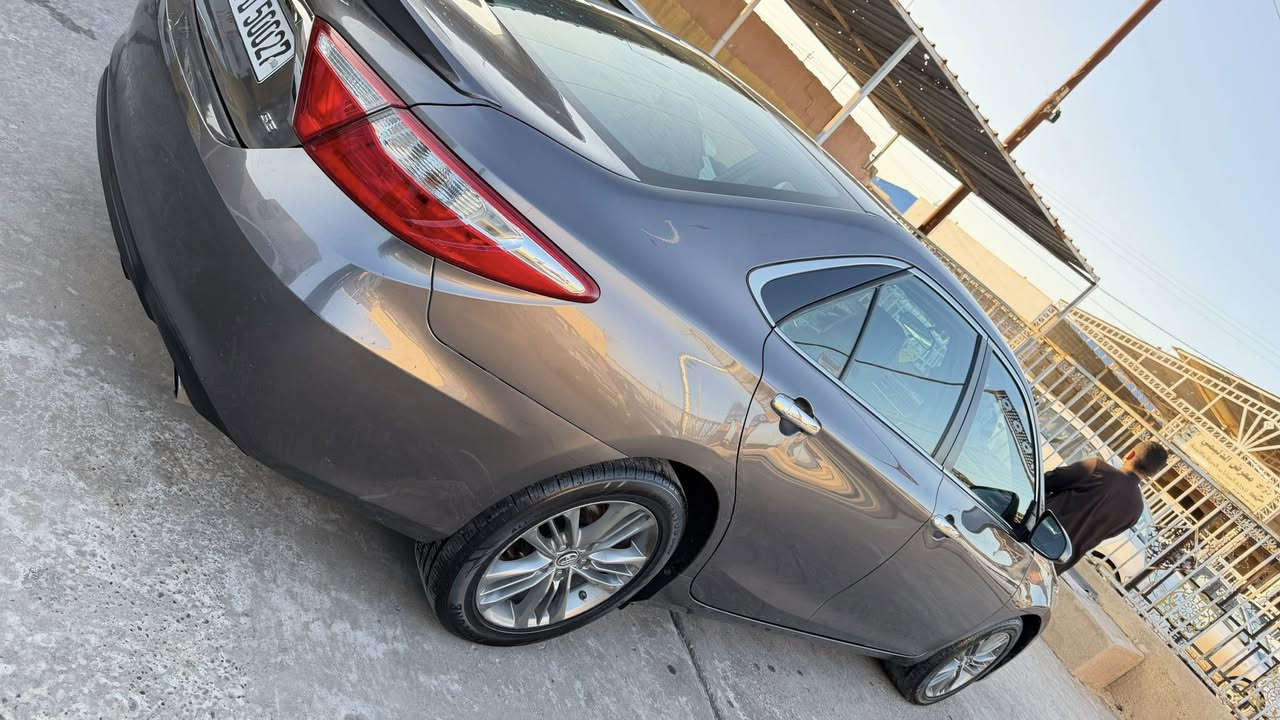 السلام عليكم للبيع بسعر مناسب جدآ 142 وبيها مجال
ويرهم مراوس
وارد امريكي 
بيها بونيد مبدل ومصبوغ 
شرط بدون وداخل  
سونار مرفق 
تويوتا كامري 
موديل 2016 SE
رقم اربيل دولي شرط تحويل باسمي 
سنويه جديده 
هزه جديده
تحويل مباشر  
شاشه
كامره 
تحكم ستيرن 
مواصفات SE
مكان سياره صلاح الدين بيجي 
السعر 142
ويرهم مراوس حسب قناعه 
***********
***********
