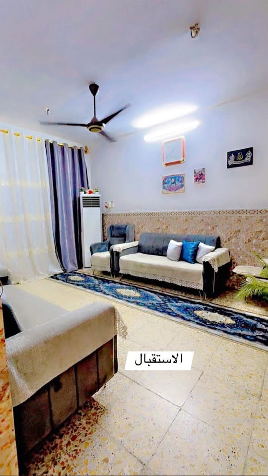 السلام عليكم
نصف قطعه للبيع اماميه  المساحه 73 واقع حال 
الجبهه 7 نزال 12 

سند طابو صرف ب اسمي 
الموقع الشعله قطاع 12 قرب مجمع سعيد 

التواصل عبر الرقم اتصال  
***********
