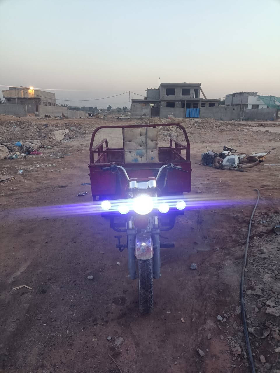 السلام عليكم ستوته للبيع مديل 13ستوته جاهزه ركبه مكفوله اوراق أصولي محرك 24ناعم فول سعر 950وبيه مجال قليل مكاني كربلاء فريحه ***********
